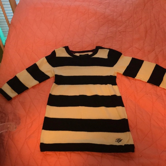 Dress - Picture 4 of 6